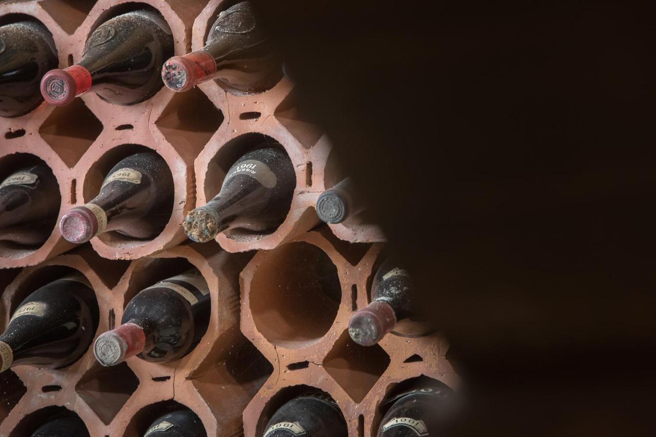 Le Case Di Angelina - Langhe Loft & Suites Farigliano Dış mekan fotoğraf