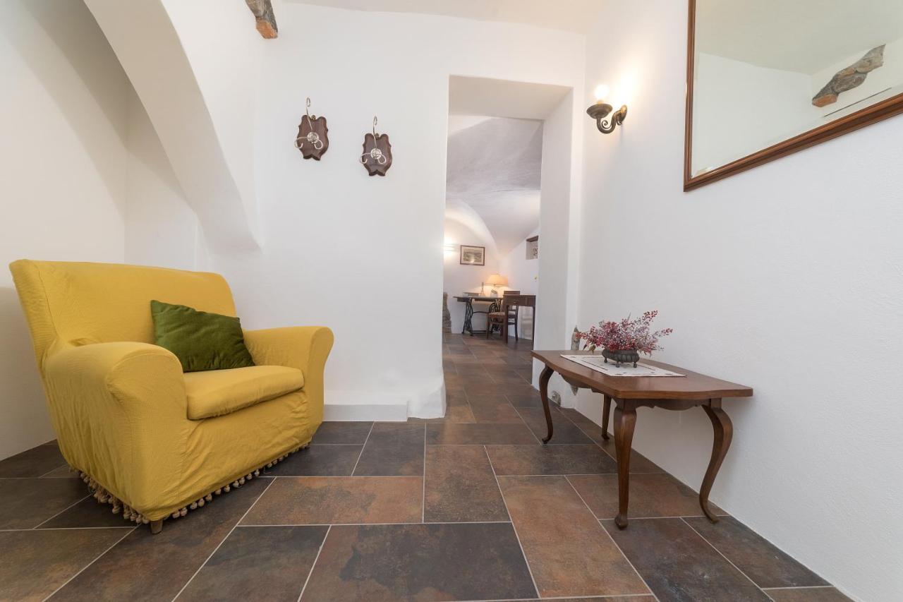 Le Case Di Angelina - Langhe Loft & Suites Farigliano Dış mekan fotoğraf