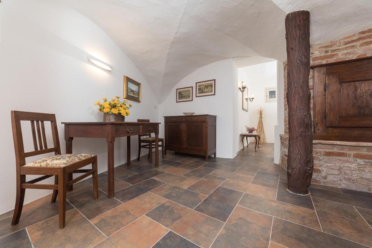 Le Case Di Angelina - Langhe Loft & Suites Farigliano Dış mekan fotoğraf