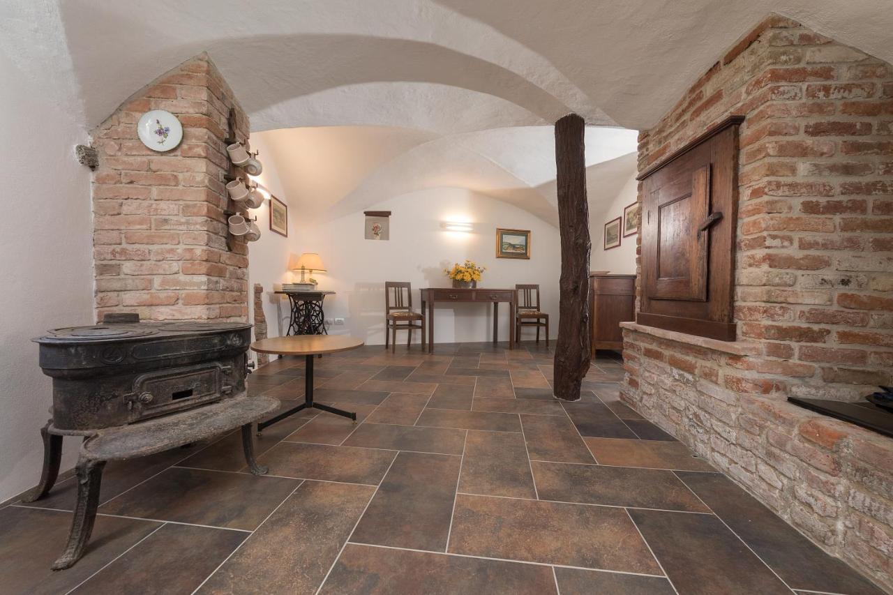 Le Case Di Angelina - Langhe Loft & Suites Farigliano Dış mekan fotoğraf