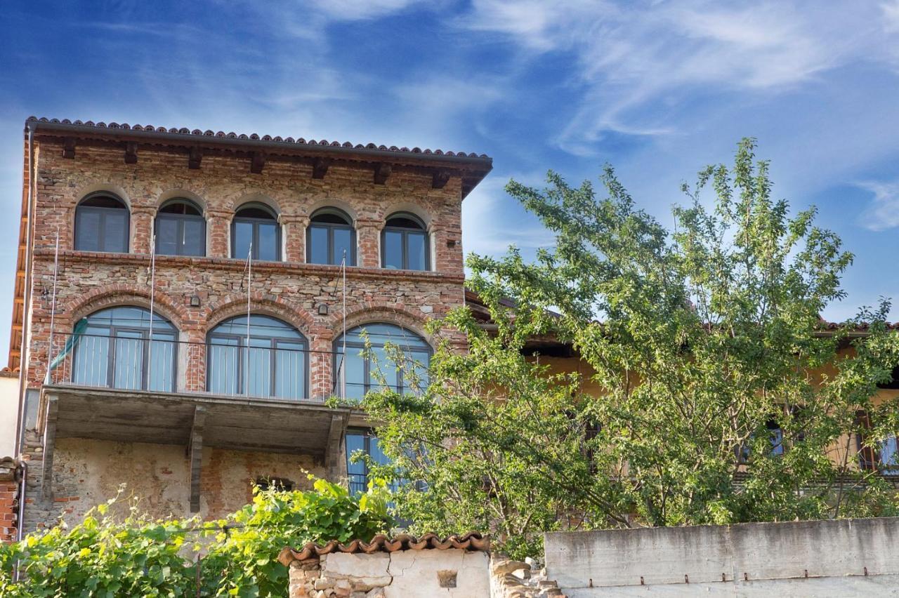 Le Case Di Angelina - Langhe Loft & Suites Farigliano Dış mekan fotoğraf